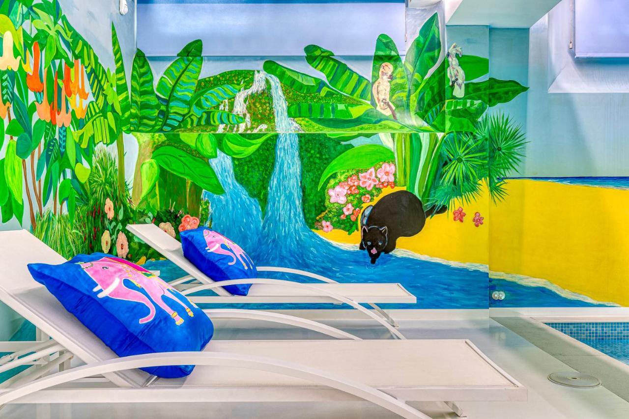 The Pink Elephant Hotel サガロ エクステリア 写真