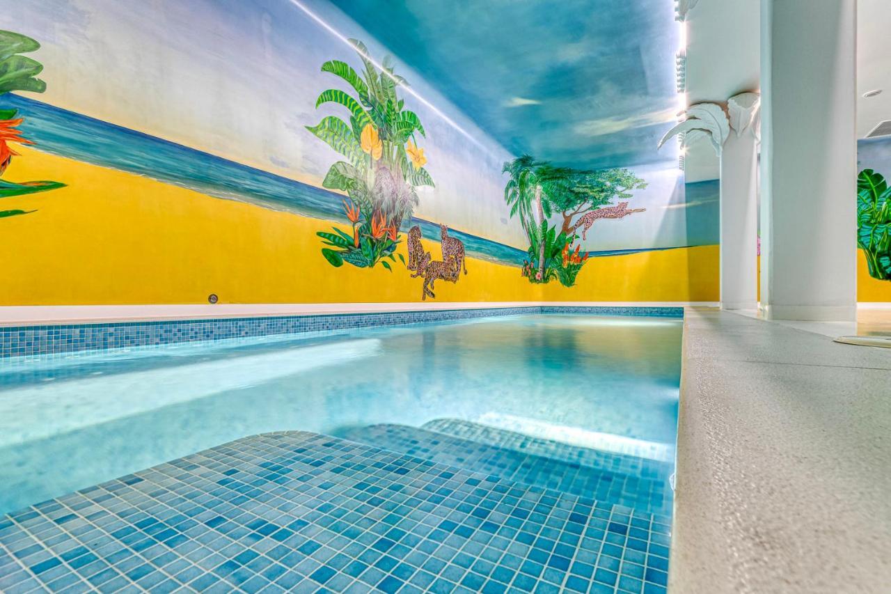 The Pink Elephant Hotel サガロ エクステリア 写真